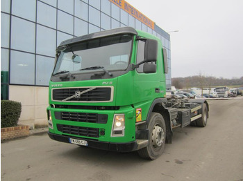 Kamion sa hidrauličnom kukom VOLVO FM