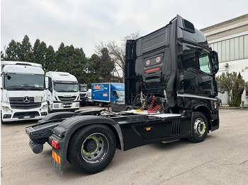 Tegljač Mercedes-Benz Actros 1848: slika 3