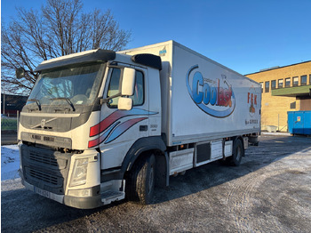 Kamion sa zatvorenim sandukom VOLVO FM