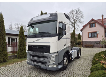 Tegljač VOLVO FH