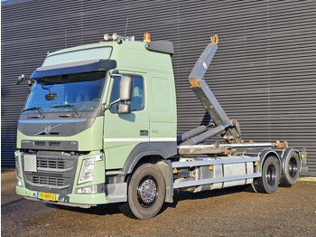 Kamion sa hidrauličnom kukom VOLVO FM 420