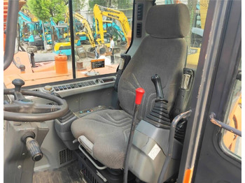 Bager točkaš DOOSAN DX60W