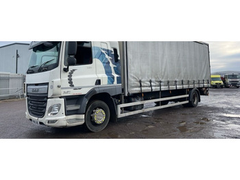 Kamion sa ceradom DAF CF 250