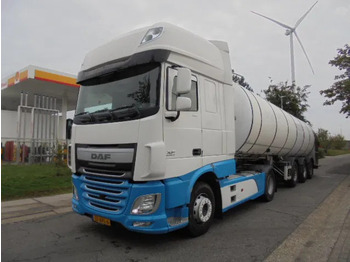 Kamion cisterna DAF XF 440