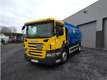 Kamion cisterna SCANIA P 230