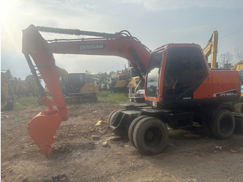 Bager točkaš DOOSAN DX150W