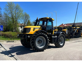 Traktor JCB