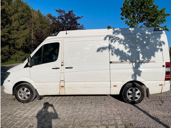 Furgon Mercedes-Benz Sprinter 316 CDI Ambulance Electric STRYKER Bed: slika 2