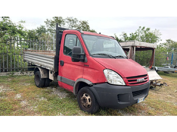 Dostavno vozilo istovarivač IVECO Daily 35c12