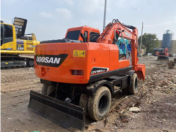 Bager točkaš Doosan DX150W: slika 2