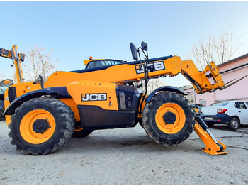 Utovarivač točkaš JCB 535-125: slika 3