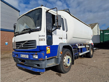 Kamion cisterna VOLVO FL 250