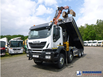 Kamion sa dizalicom IVECO Trakker