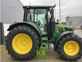 Traktor JOHN DEERE 6120M