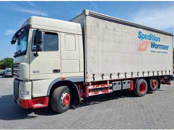 Kamion sa ceradom DAF XF