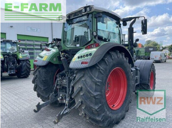 Traktor FENDT 718 Vario