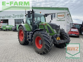 Traktor FENDT 722 Vario