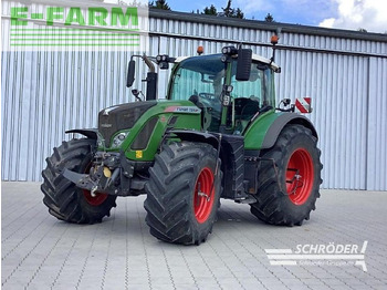 Traktor FENDT 724 Vario