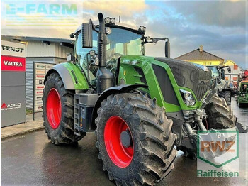 Traktor FENDT 828 Vario