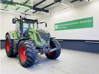 Traktor FENDT 828 Vario