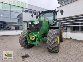 Traktor JOHN DEERE 6210R