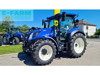 Traktor NEW HOLLAND T5