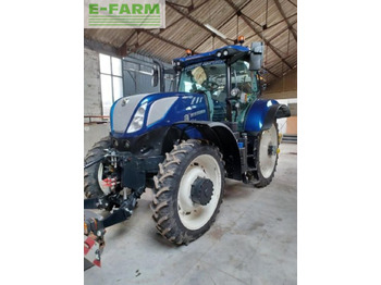 Traktor NEW HOLLAND T7.245