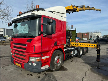 Kamion sa dizalicom SCANIA P 380