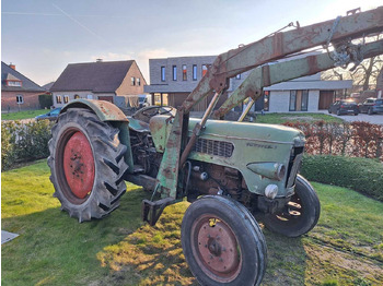 Traktor FENDT