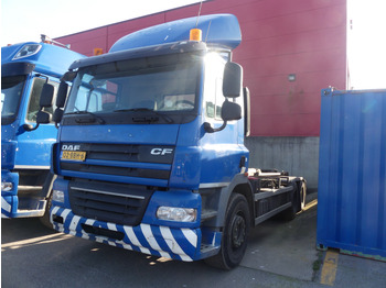 Kamion sa hidrauličnom kukom DAF CF 85