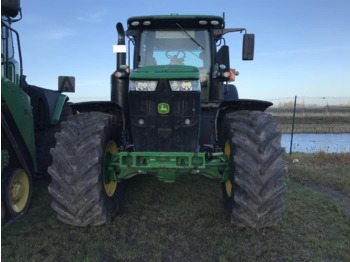 Traktor John Deere 7310R: slika 3