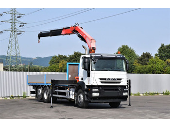 Kamion sa dizalicom IVECO Stralis