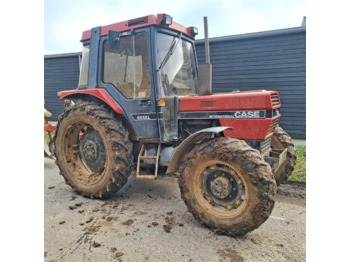 Traktor CASE IH XL