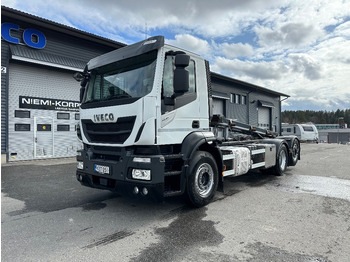 Kamion sa kablovskim sistemom IVECO Stralis