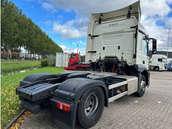 Kamion sa golom šasijom i zatvorenom kabinom Mercedes-Benz ACTROS: slika 4