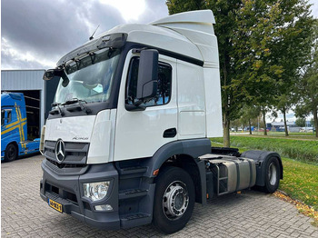 Kamion sa golom šasijom i zatvorenom kabinom MERCEDES-BENZ Actros