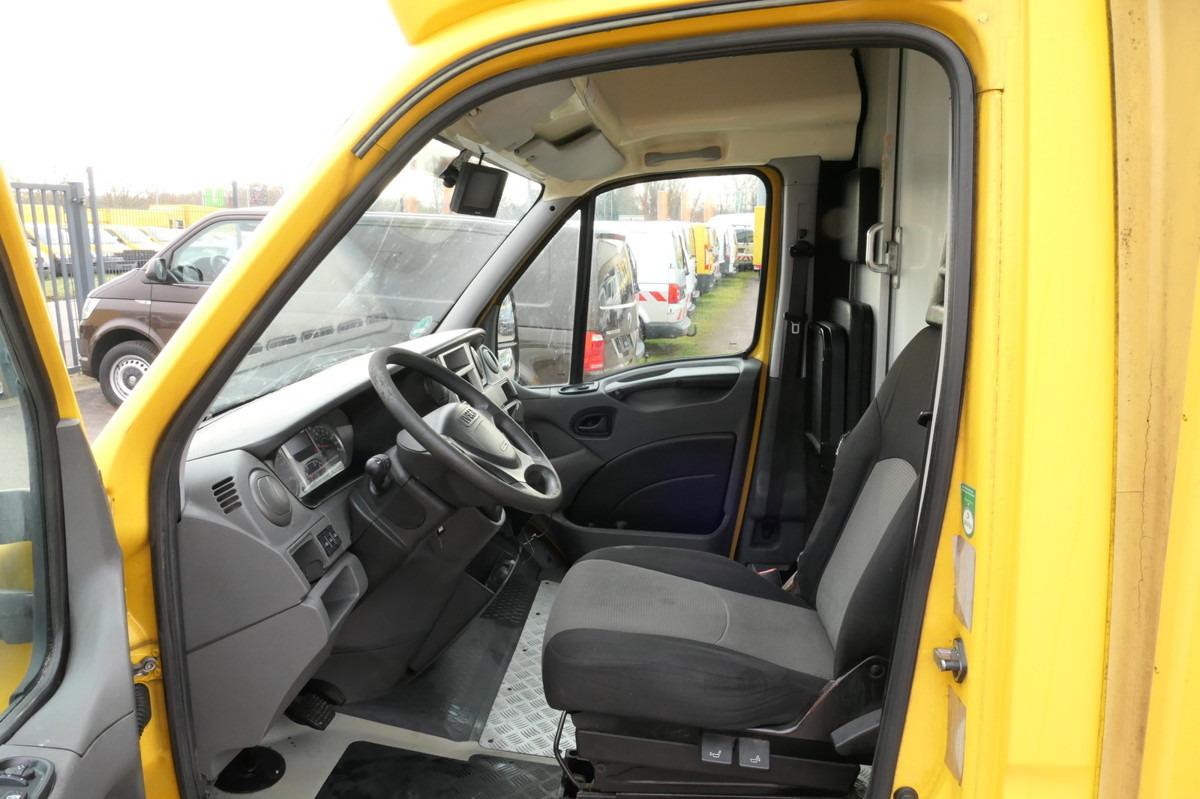 Dostavno vozilo sa zatvorenim sandukom IVECO Daily 35 S11 C30C AUTOMATIK KAMERA MAXI Regale D: slika 10