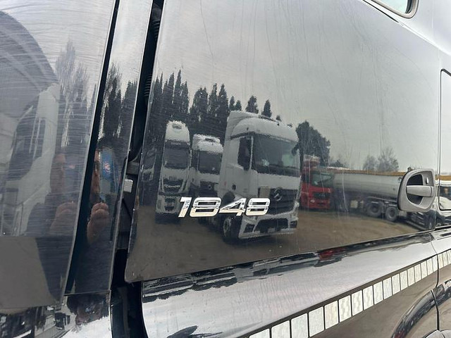 Tegljač Mercedes-Benz Actros 1848: slika 6