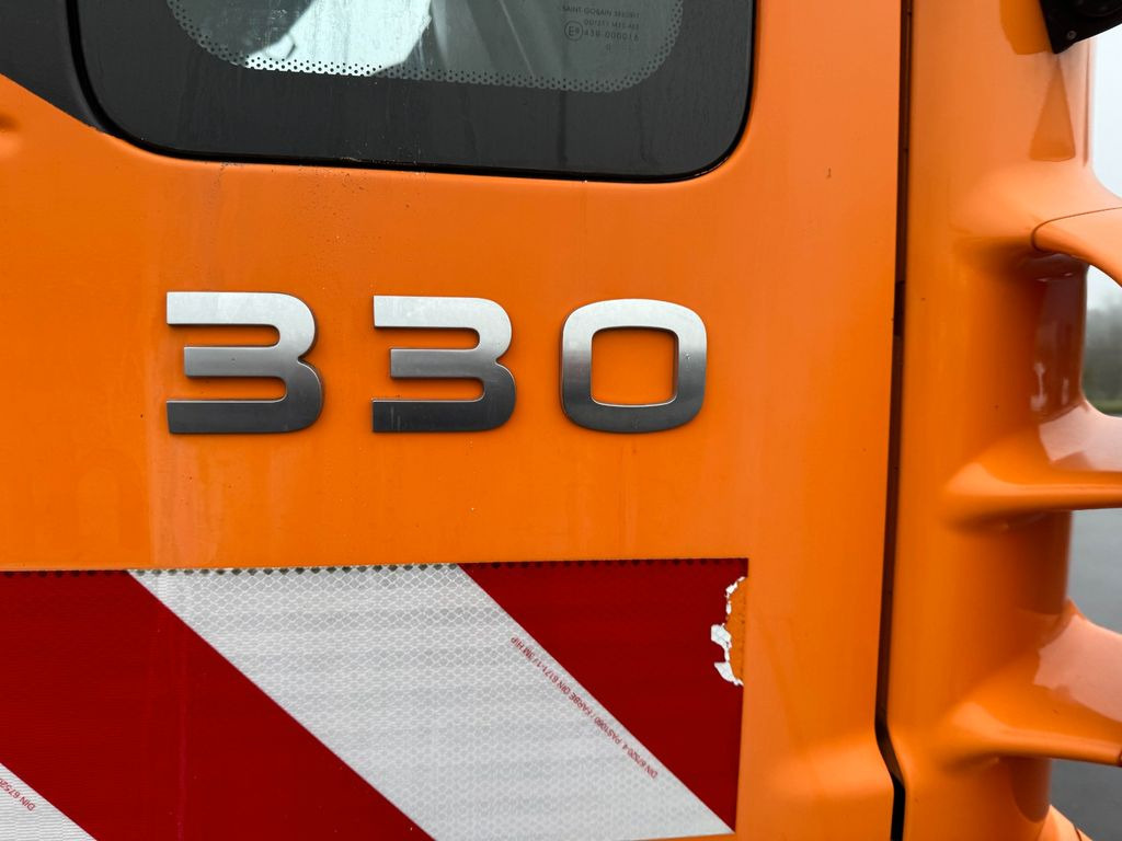 Kamion sa hidrauličnom kukom Iveco Trakker 330 4x4 Multilift  XR 10 S  Winterdienst: slika 13