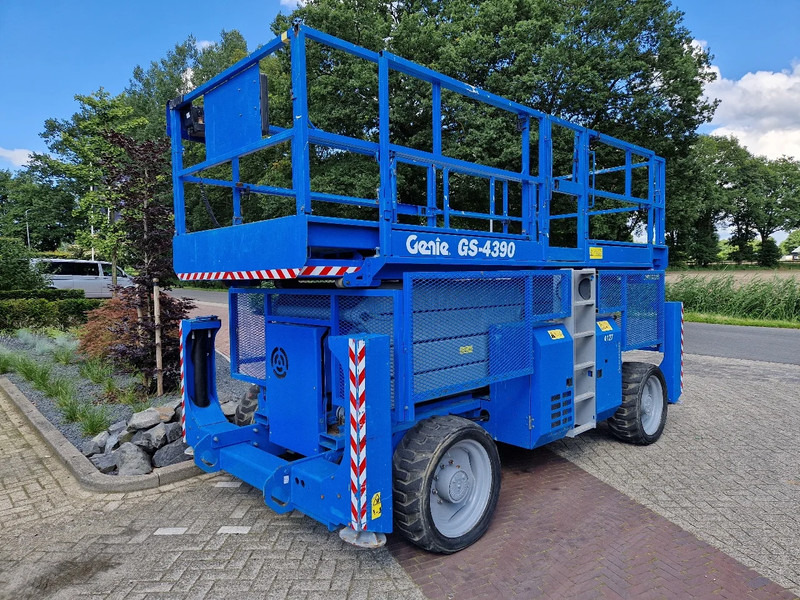 Lift u obliku makaza Genie GS-4390 (15,5 mtr werkhoogte): slika 6