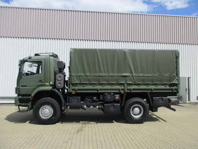 Kamion sa tovarnim sandukom Mercedes-Benz Axor 1829 A 4x4 Axor 1829 A 4x4: slika 8