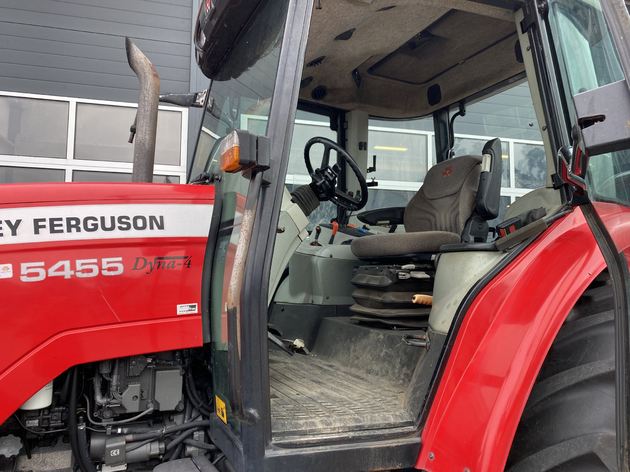 Traktor Massey Ferguson 5455 Dyna-4: slika 9