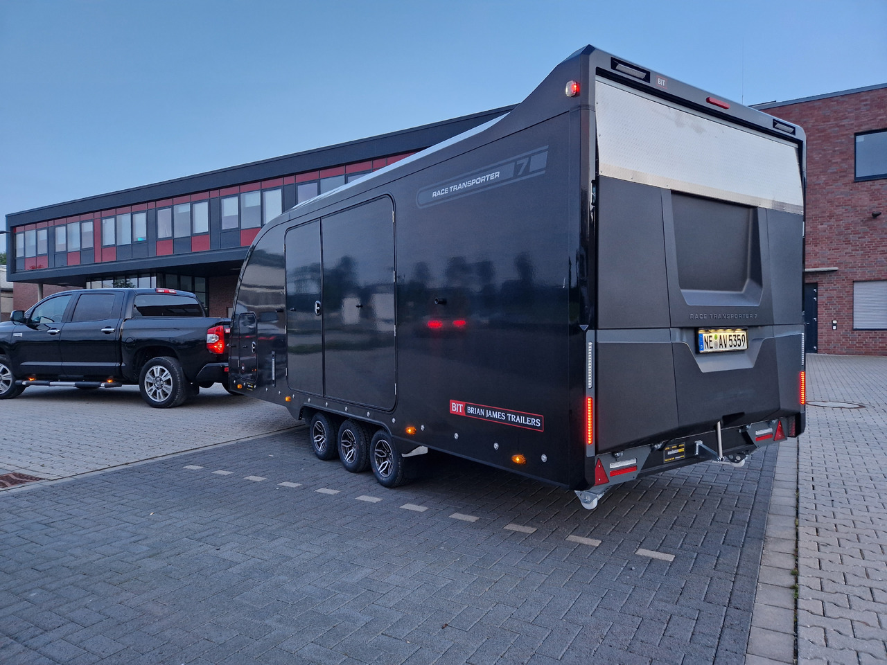 Prikolica za prevoz automobila BJT Race Transporter 7 397-5521-35-3-10-B 550x210x189cm black Alufelgen Tridem 3500kg Aktion: slika 11