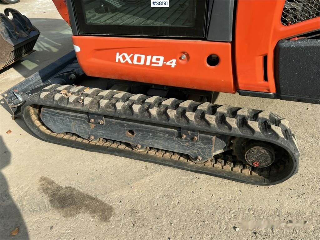 Bager guseničar Kubota KX 019-4: slika 13