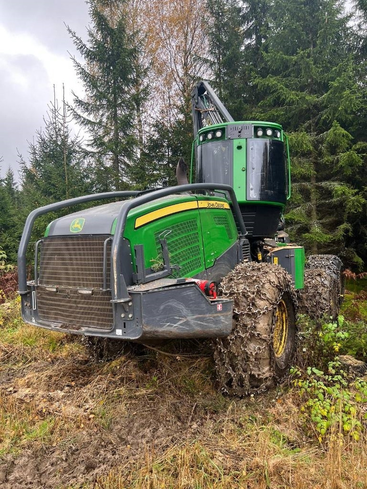 Kombajn za šumarstvo John Deere 1070G: slika 6