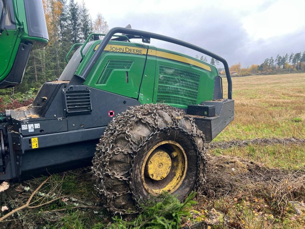 Kombajn za šumarstvo John Deere 1070G: slika 9