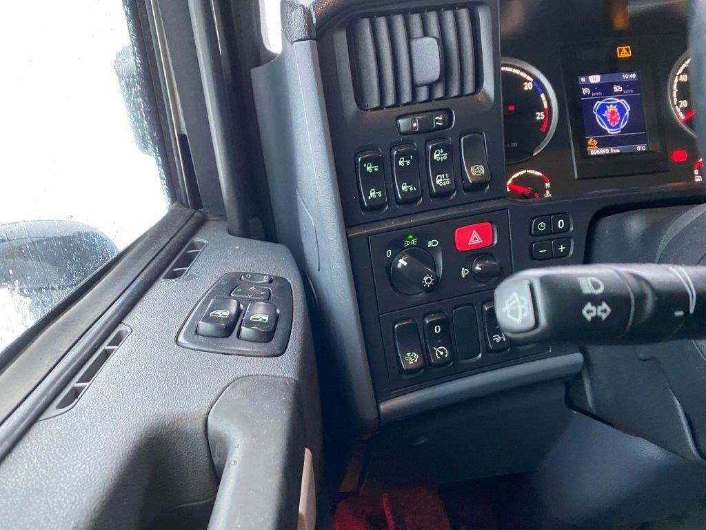 Kamion sa zatvorenim sandukom Scania R450 LB 6x2 MNB: slika 18