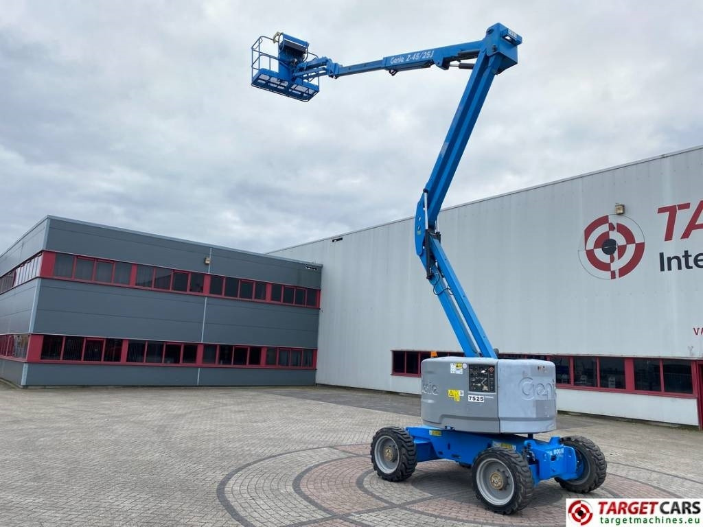 Zglobna platforma Genie Z-45/25J Articulated 4x4 Diesel Boom Lift 1605cm: slika 37