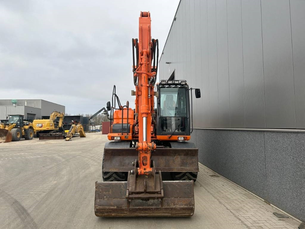 Bager točkaš Doosan DX 140 W-3: slika 9