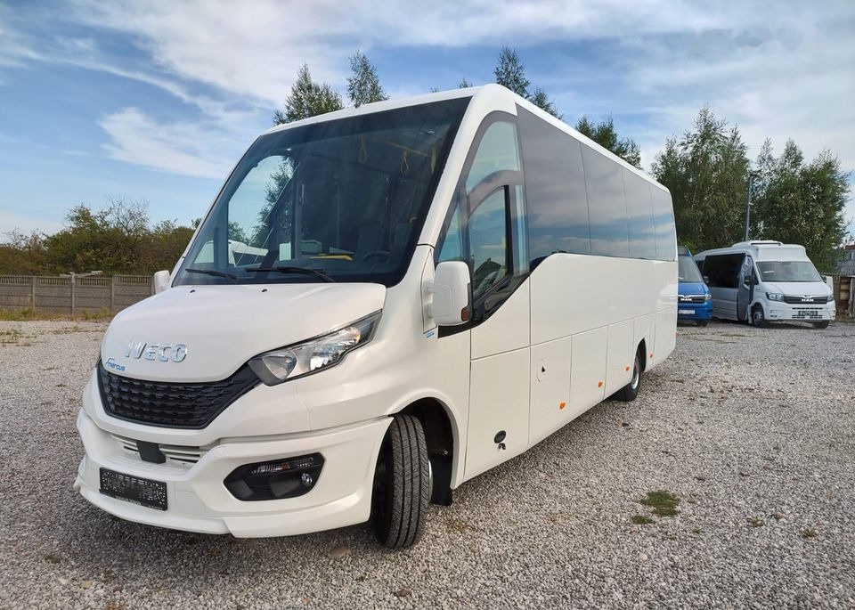 Minibus, Putnički kombi novi IVECO Daily Mercus City: slika 7